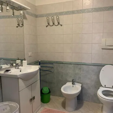 Isola Sacra Apartment
